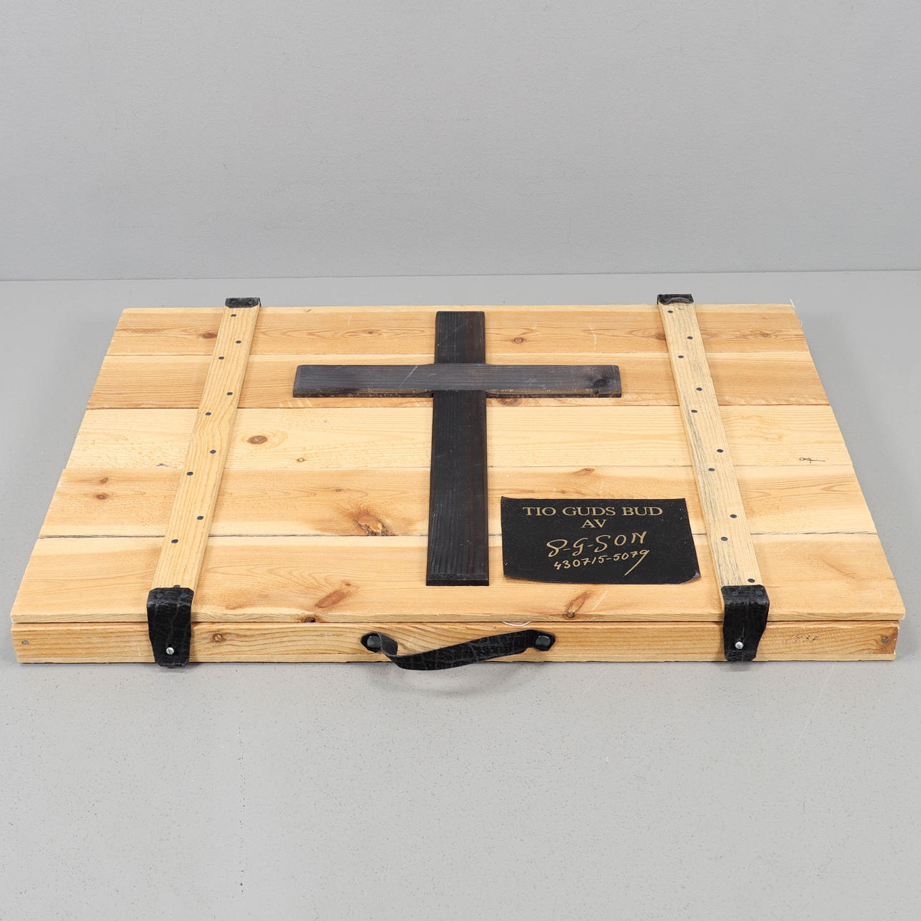 SVEN GÖRAN SVENSSON G:SON kunstmappe, træ.