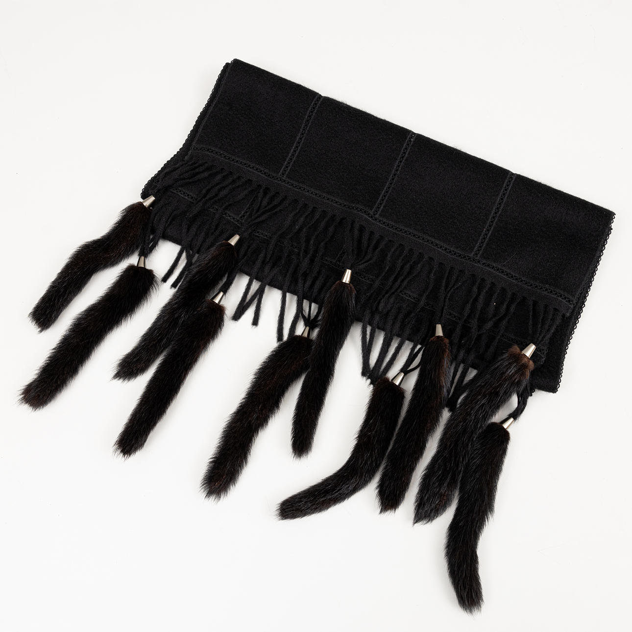 SHAWL, Colombo, Italia.