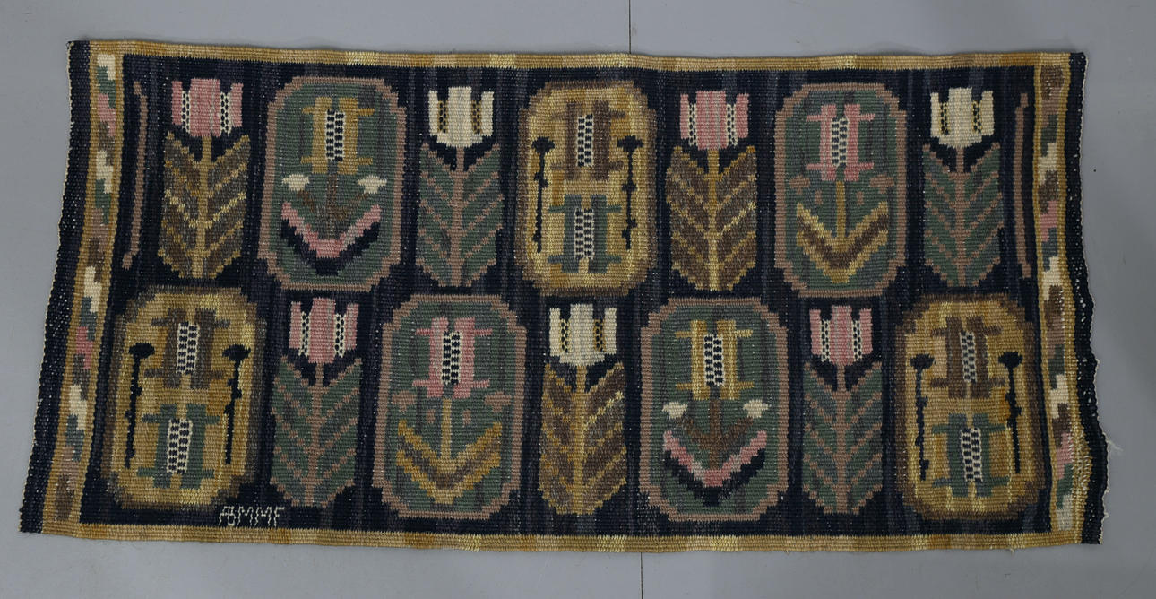 MÄRTA MÅÅS FJETTERSTRÖM. Vävnad, signerad AB MMF, Båstad, Sverige.