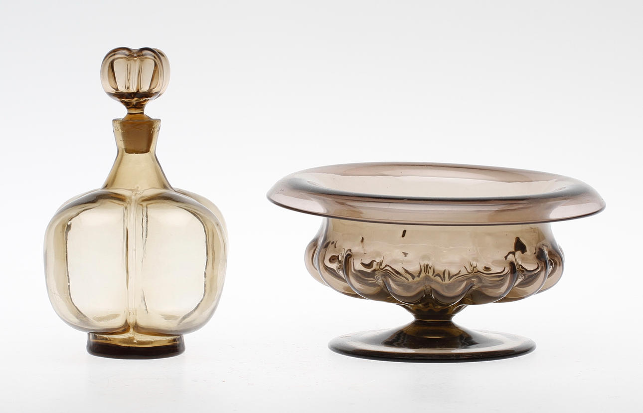 GLASFÖREMÅL, 2 delar, Simon Gate, Sandvik.