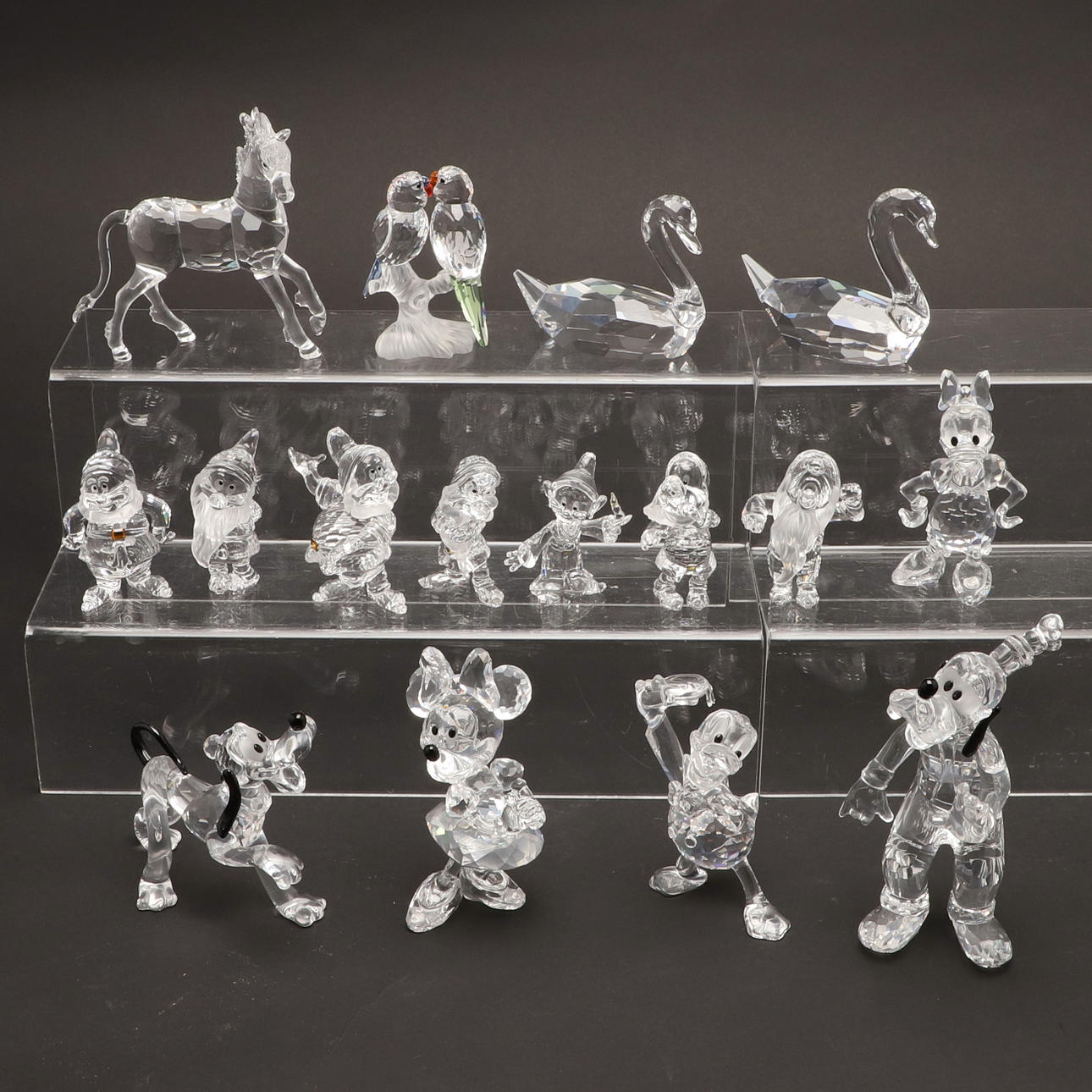 SWAROVSKI-LASIKORISTEET JA MUU LASI.