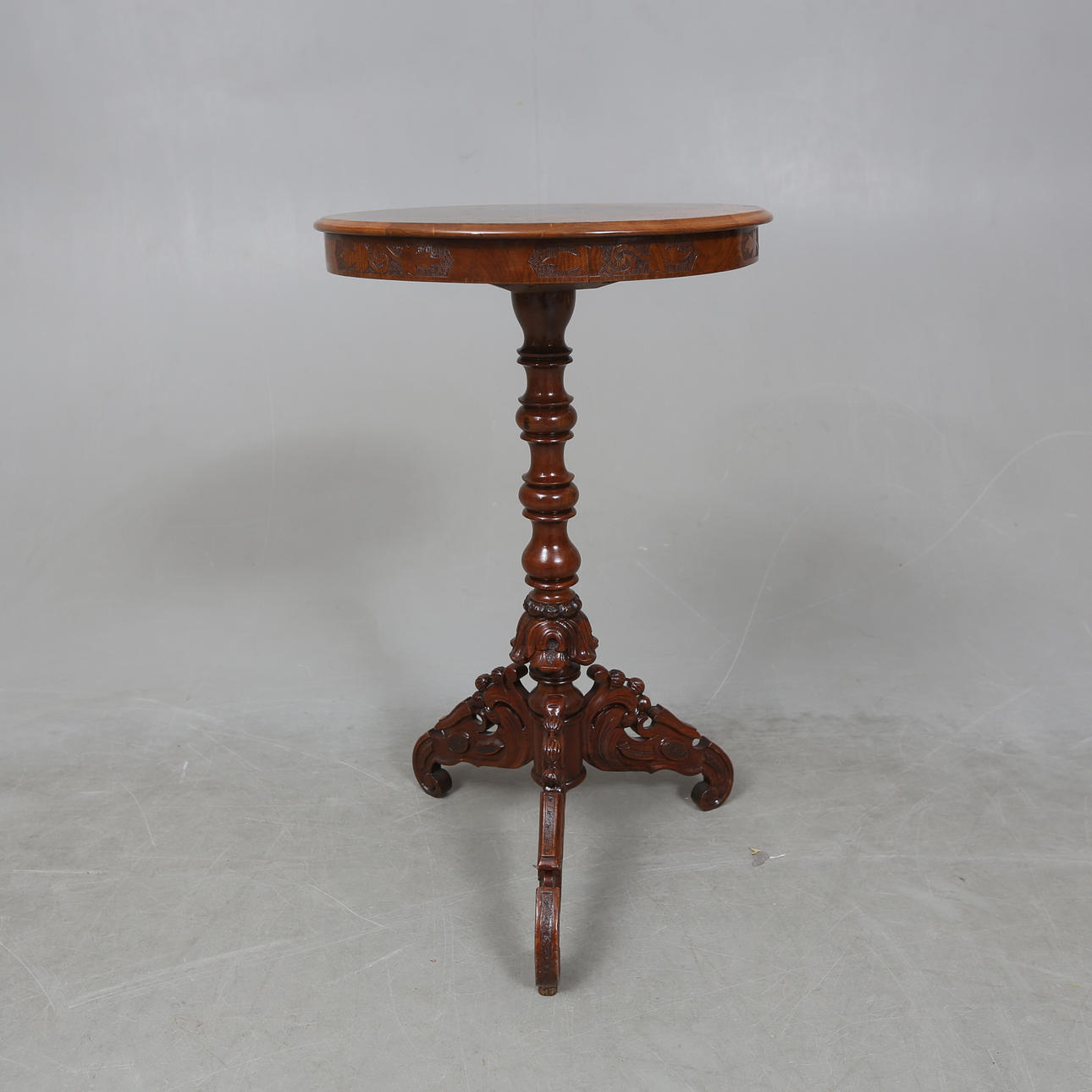 LAMPEBORD, slutningen af 1800-tallet.