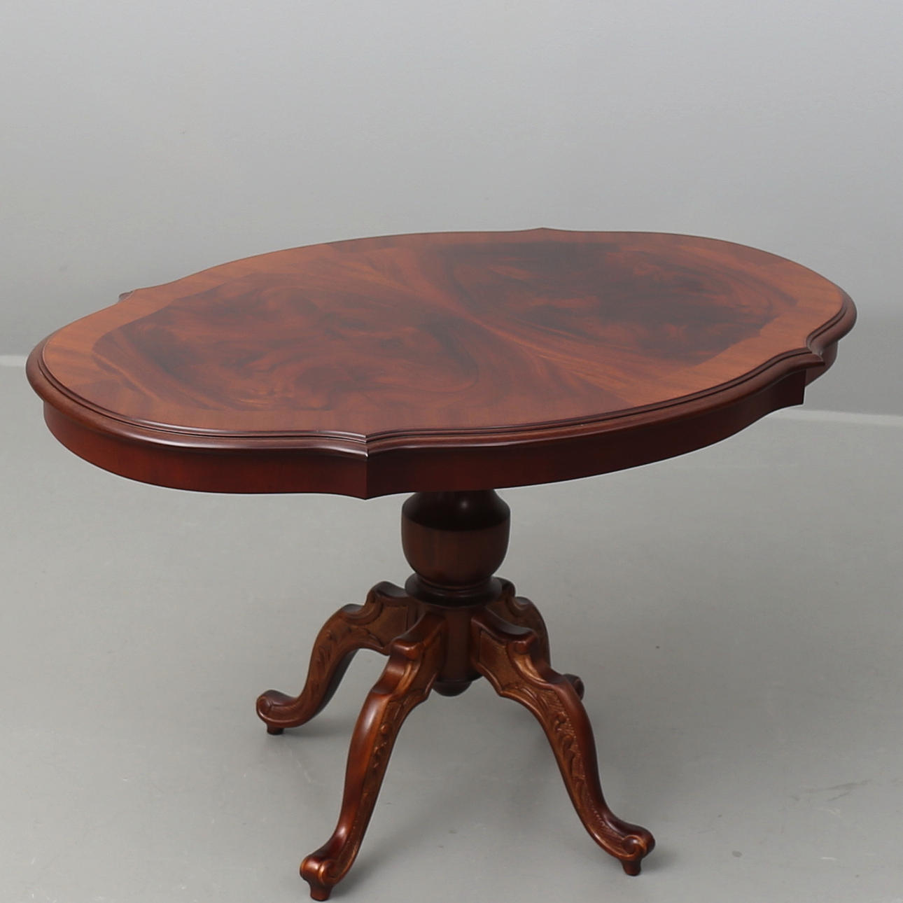 SALONGSBORD, rokokostil, 1900-tal.