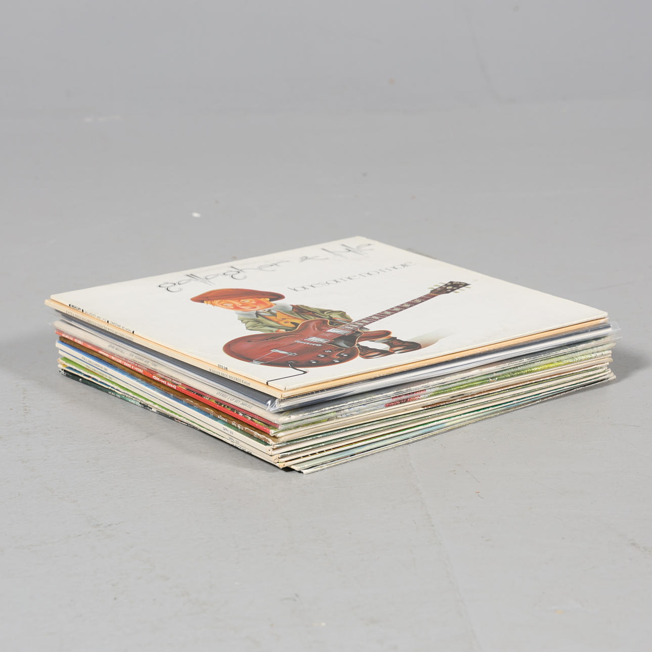 VINYLSKIVOR 14 stycken Folk/World.