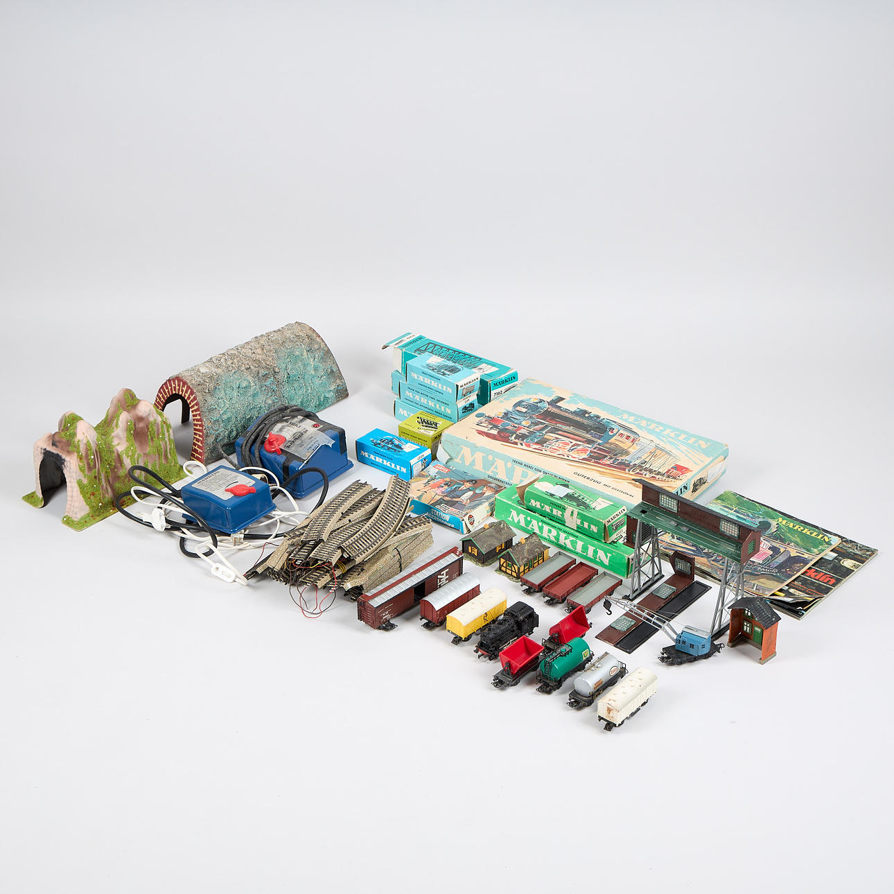 PIENOISJUNARATA, Märklin, eri osat.