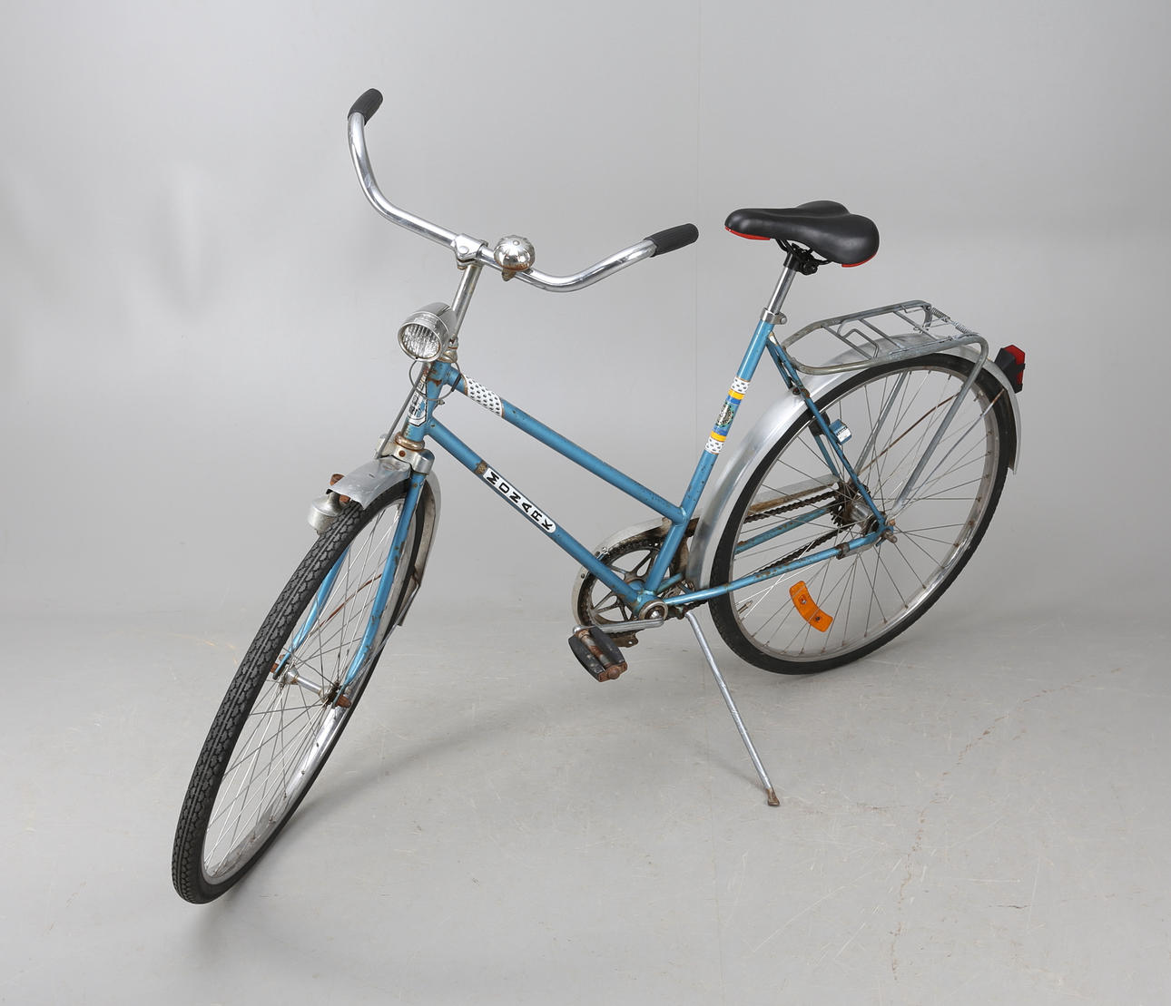 DAMCYKEL.