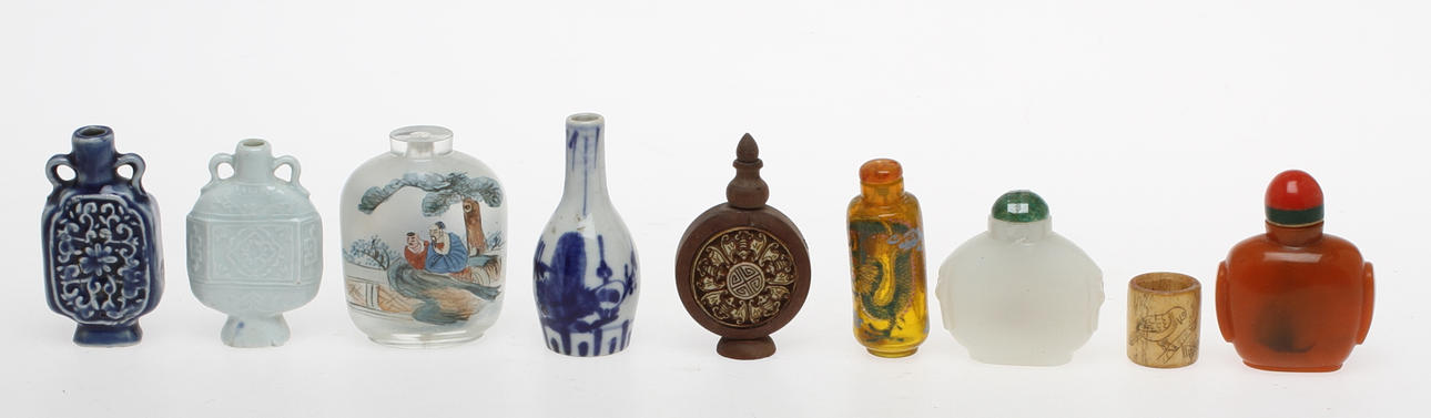 SNUSFLASKOR/FLAKONGER, 8 st, RING, glas & porslin, Kina.