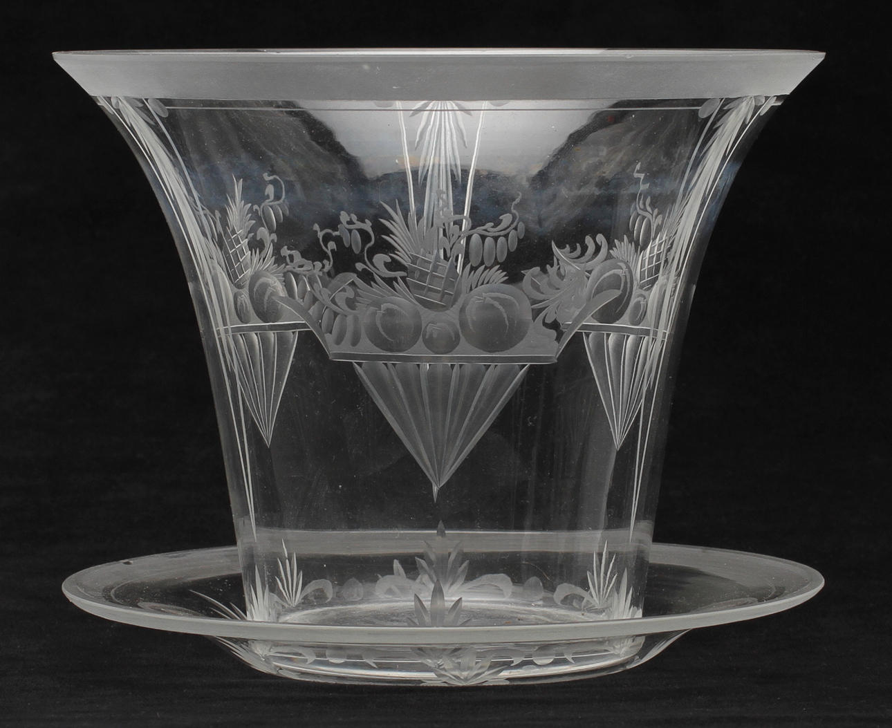 FRUKTSKÅL med FAT, glas, signerad Kjellander.