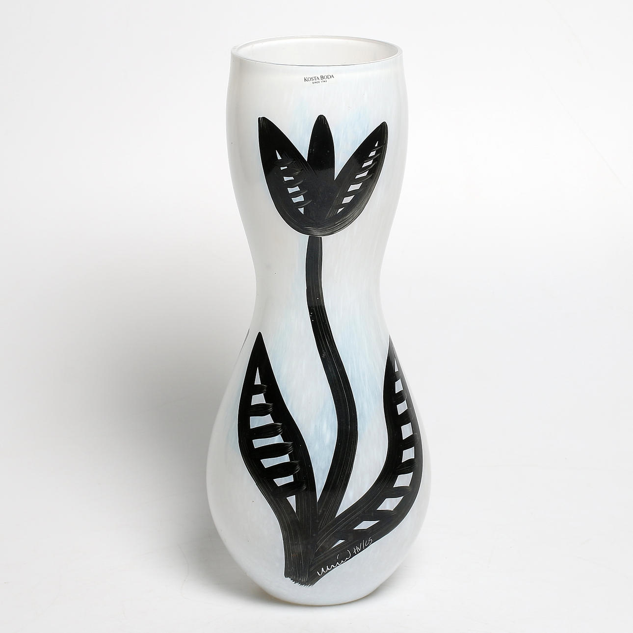 ULRICA HYDMAN VALLIEN. Vas, glas, signerad, Kosta Boda, 1900-tal.