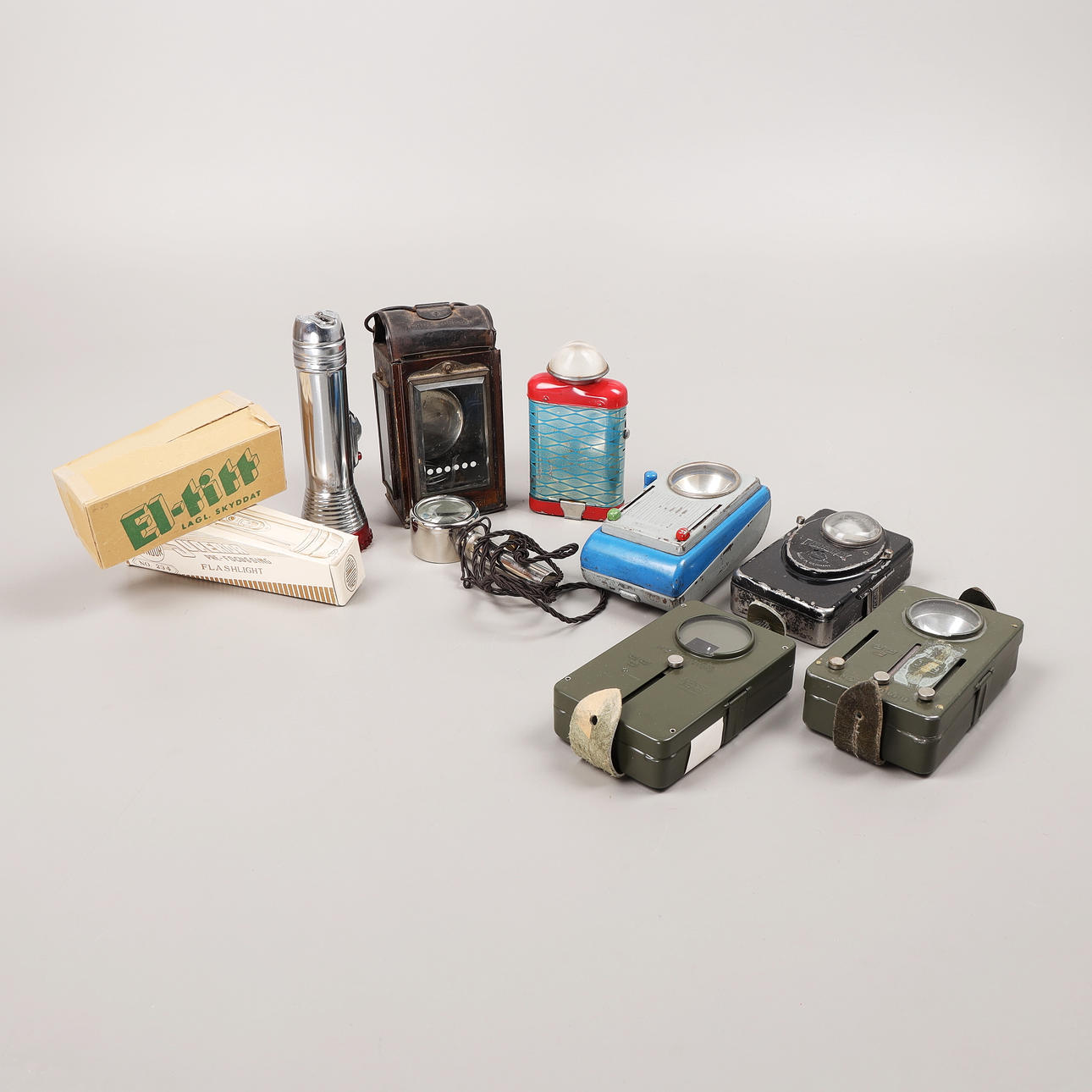 FLASHLIGHTS mm, 8 pcs, 20th century.