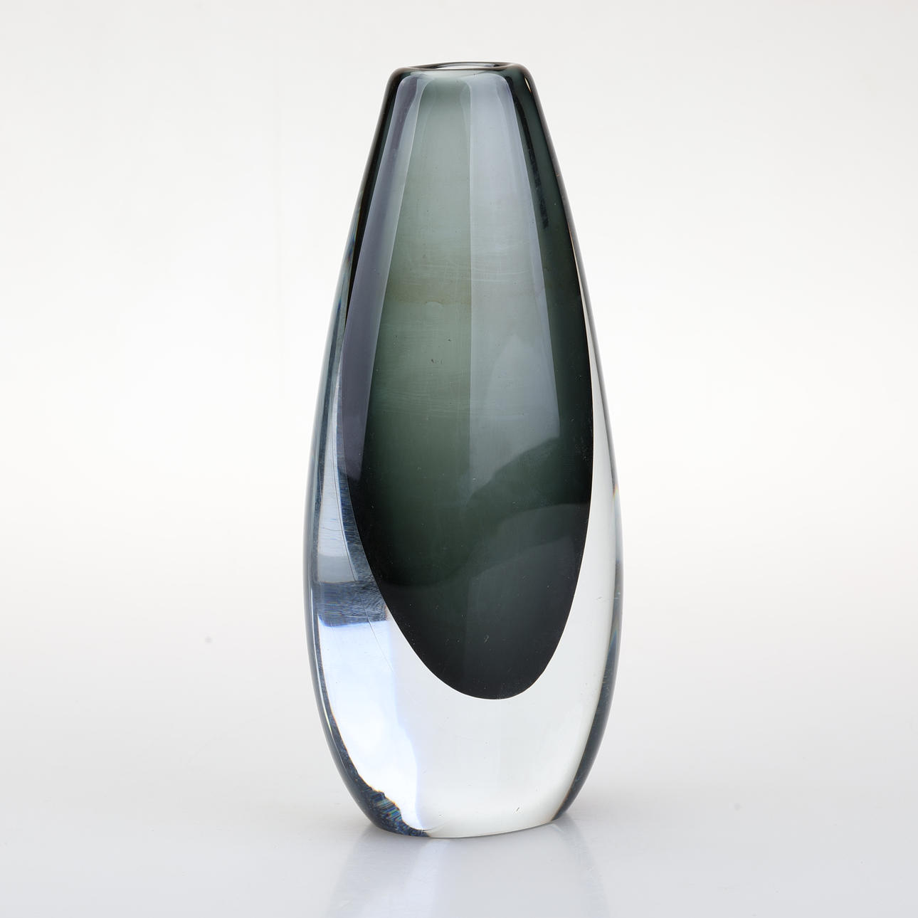 GUNNAR NYLUND. Maljakko, Strömbergshyttan.