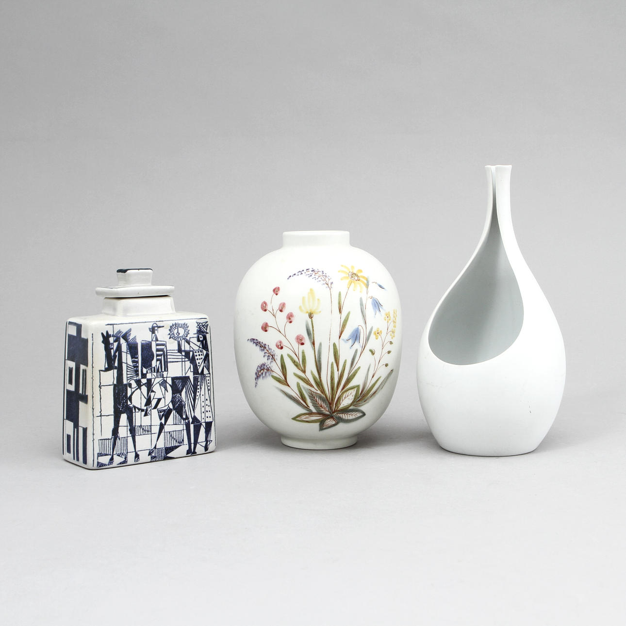 KERAMIKFÖREMÅL, 3 delar, Rörstrand samt Gustavsberg, 50-tal.