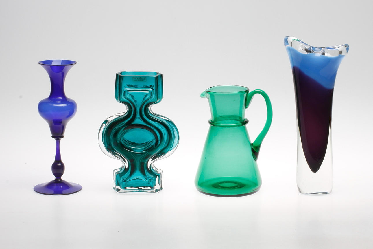 GLASFÖREMÅL, 4 delar, Finland och Sverige.