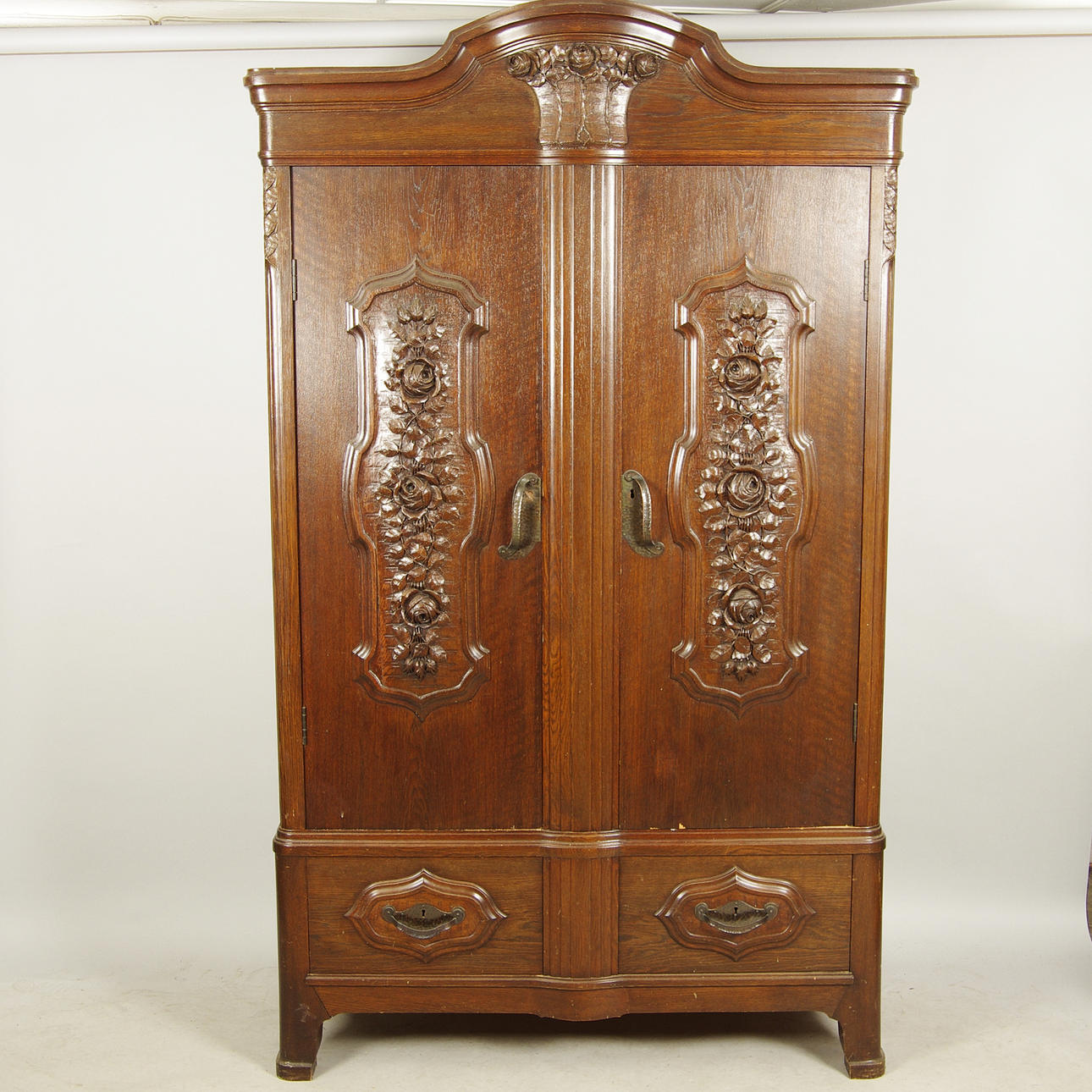 MATSALSSKÅP, ek, barockstil.