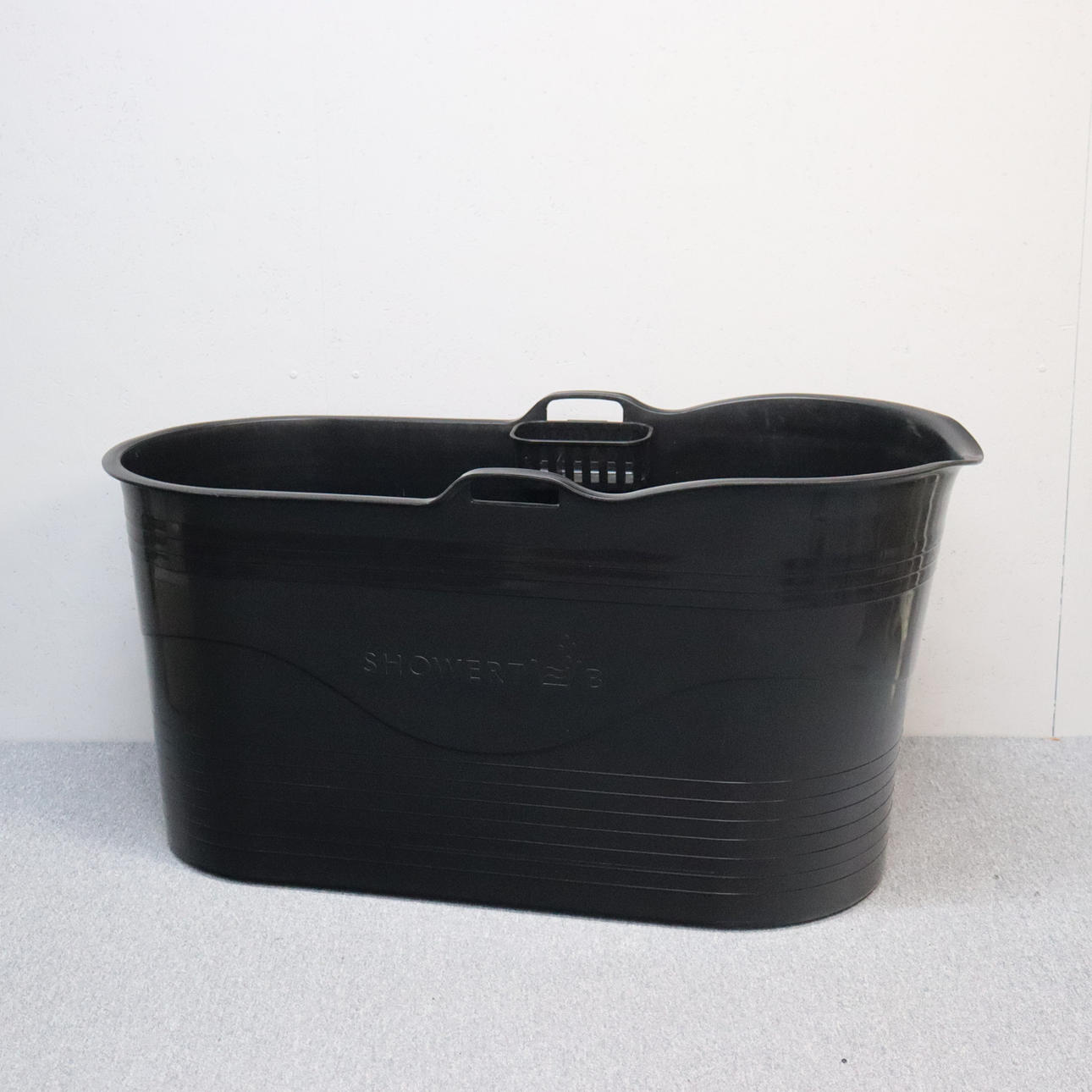 KYLPYAMME/ISTUINALLAS, muovia.