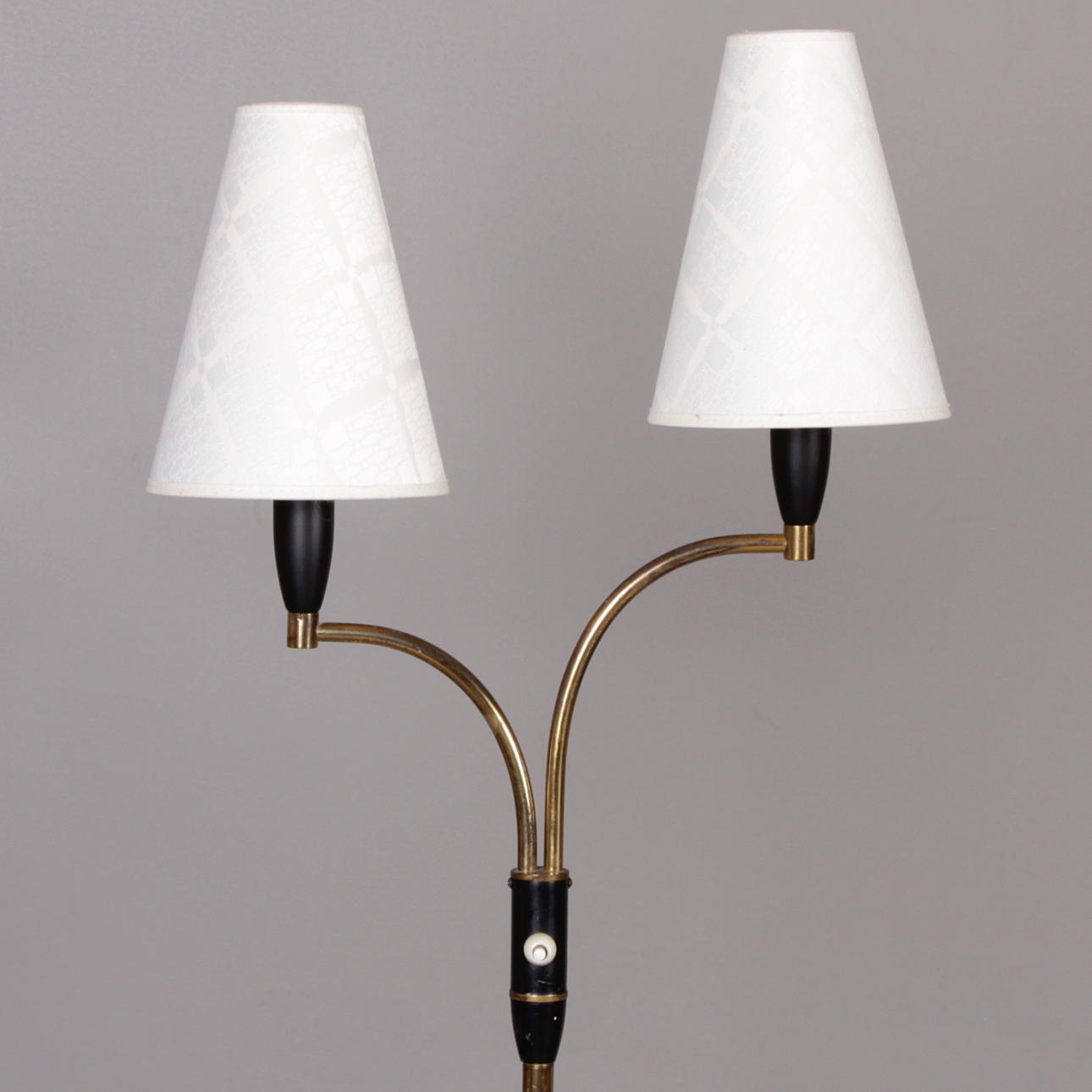 GOLVLAMPA, mässing, 1950/60-tal.