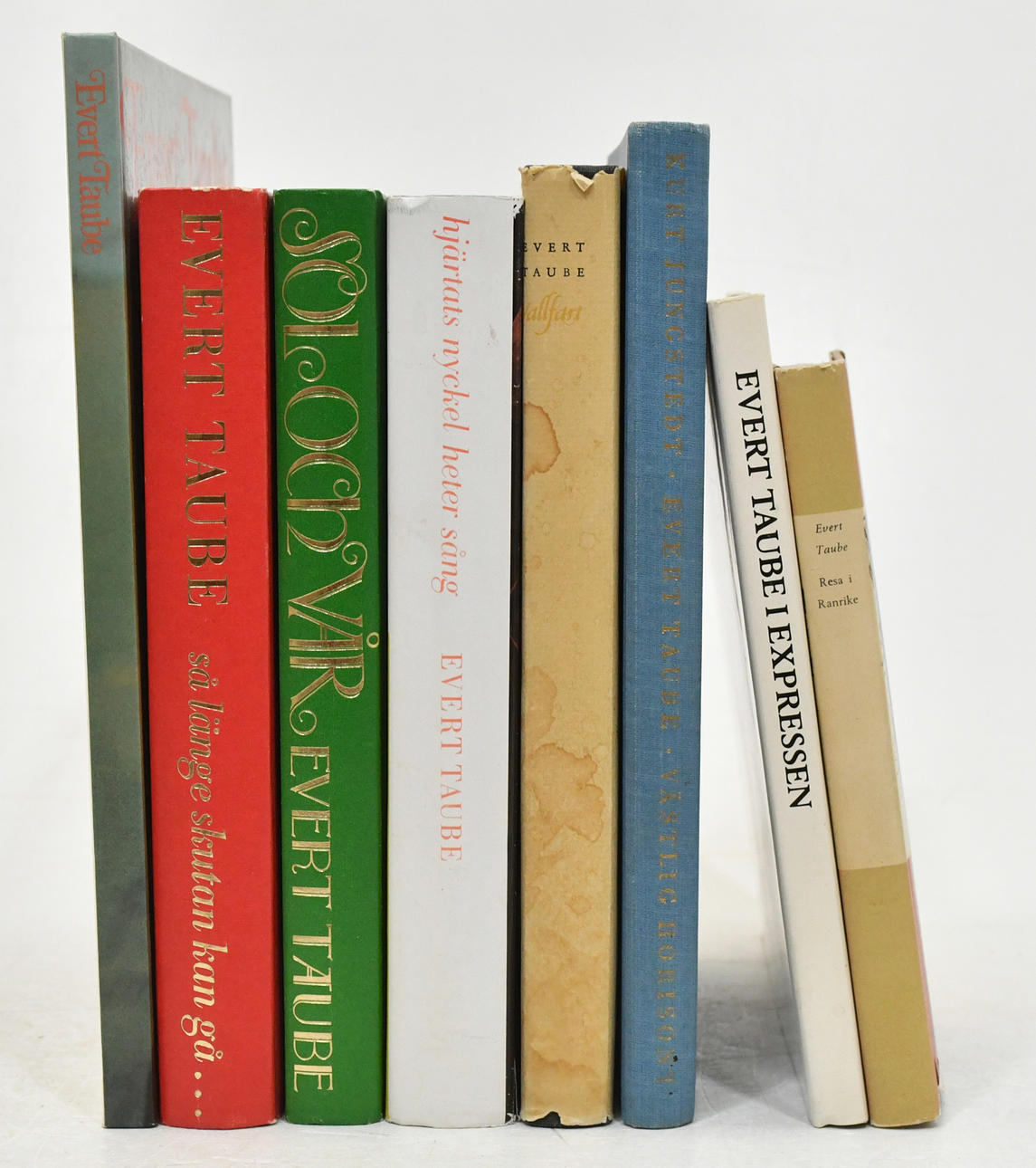 Bøger af og om Evert Taube. 8 bind.