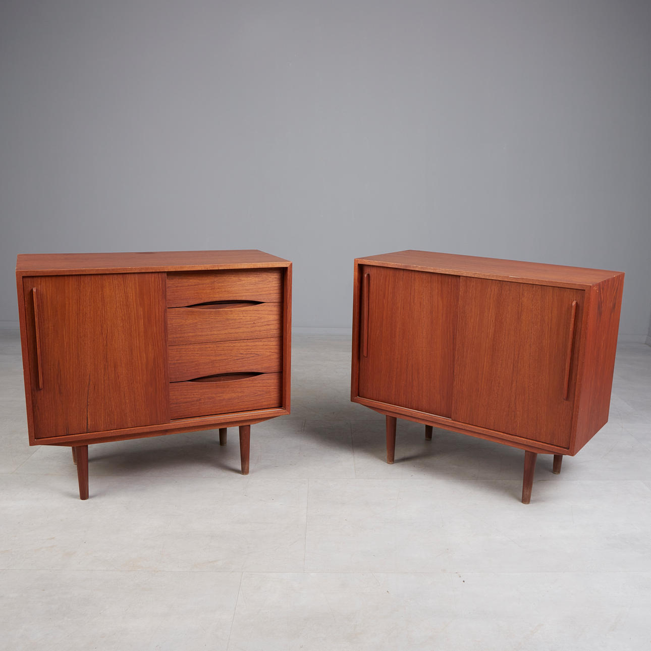 BYRÅER, 2 st, teak 1960-tal, Danmark (2).