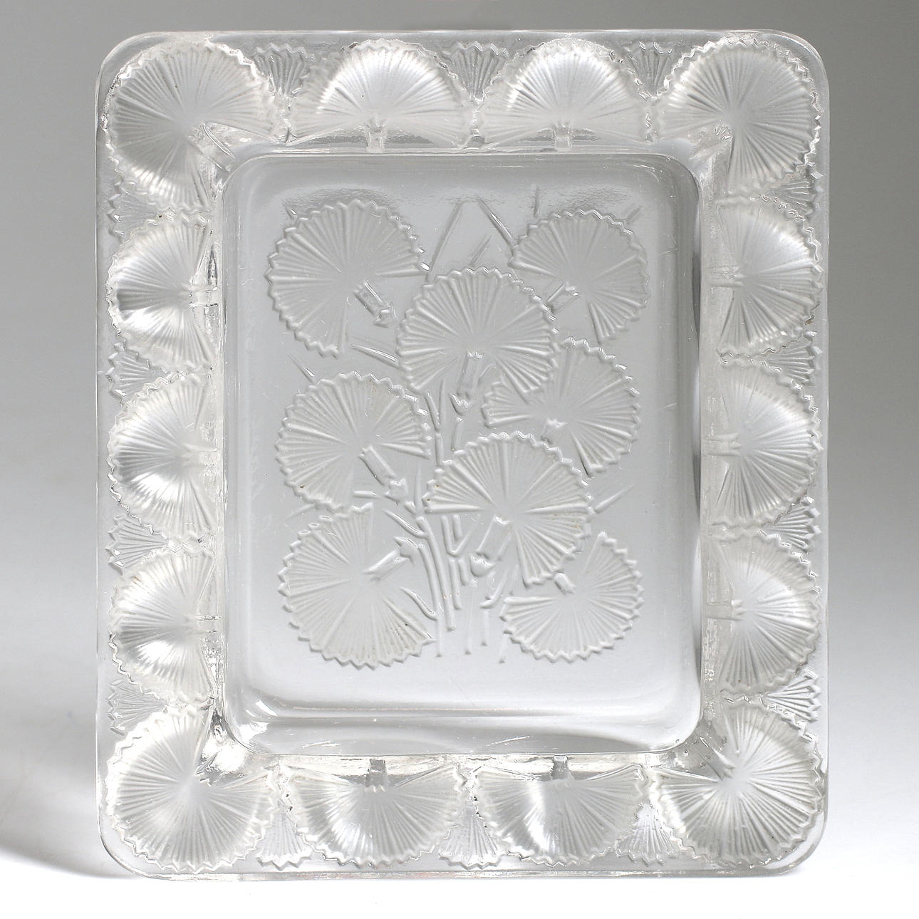 FAT, glas, signerat, Lalique, Frankrike, 1900-talets första hälft.