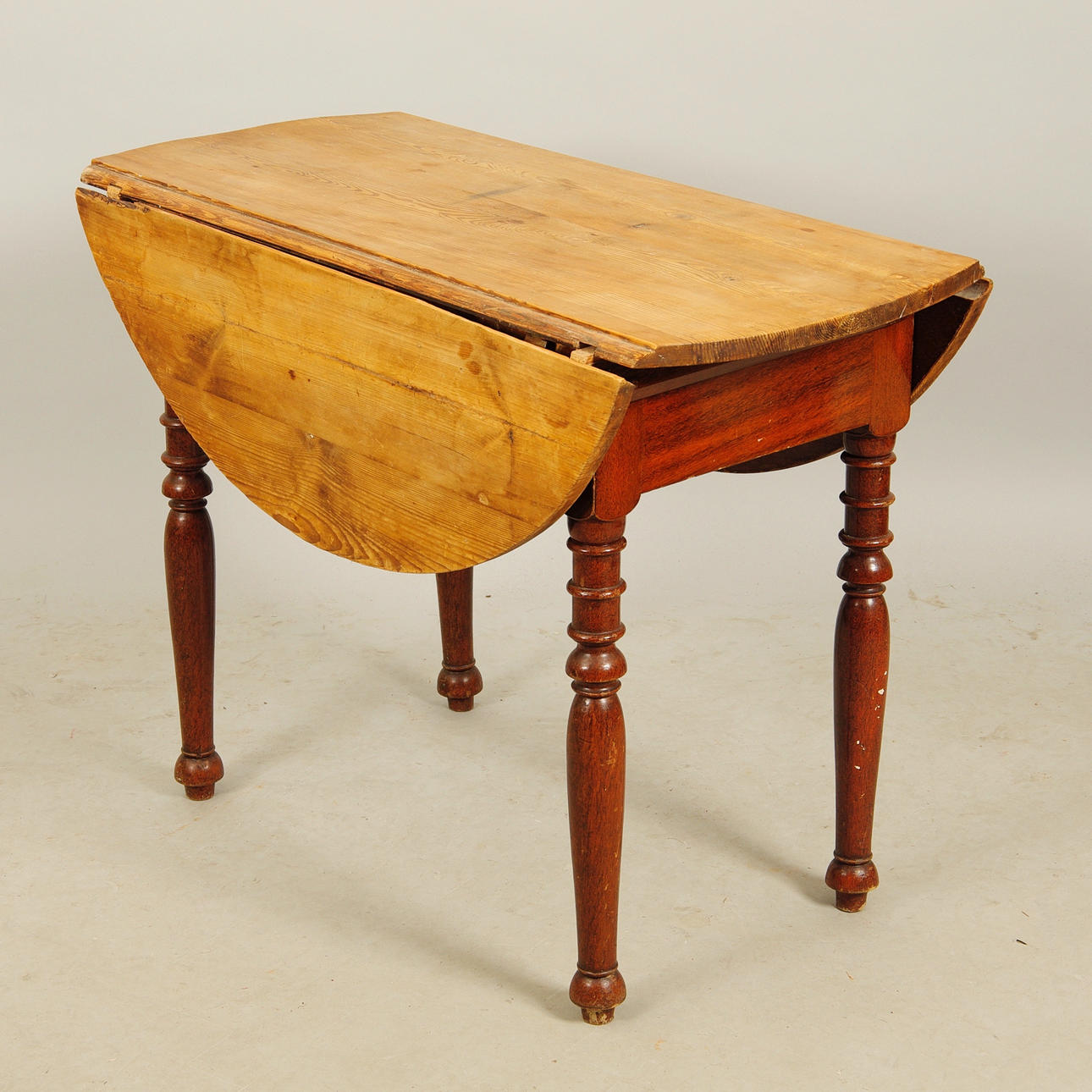 KLAFFBORD, fur, sent 1800-tal.