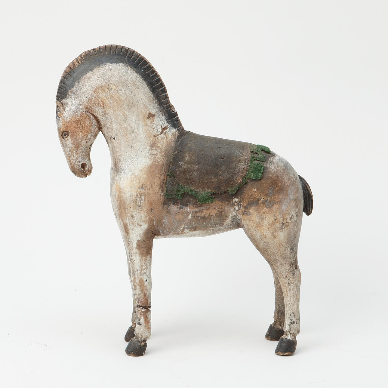 FIGUR, Pferd, geschnitztes und bemaltes Holz.