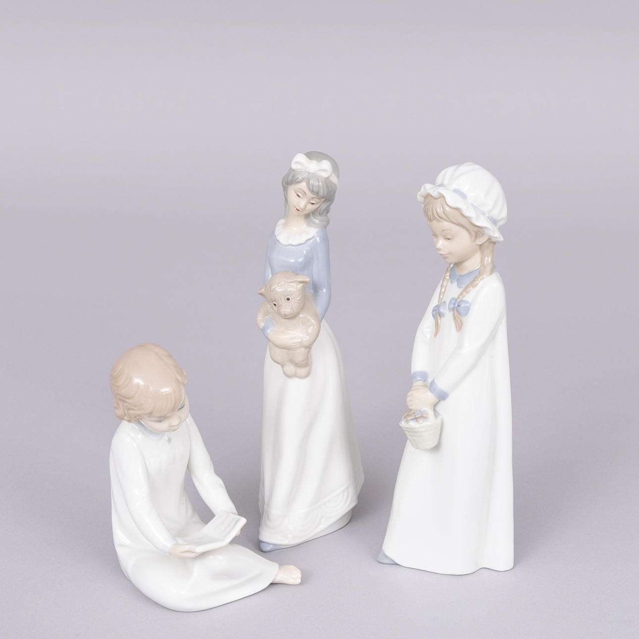 Drei Zaphir- und Tengra-Figuren, Spanien.