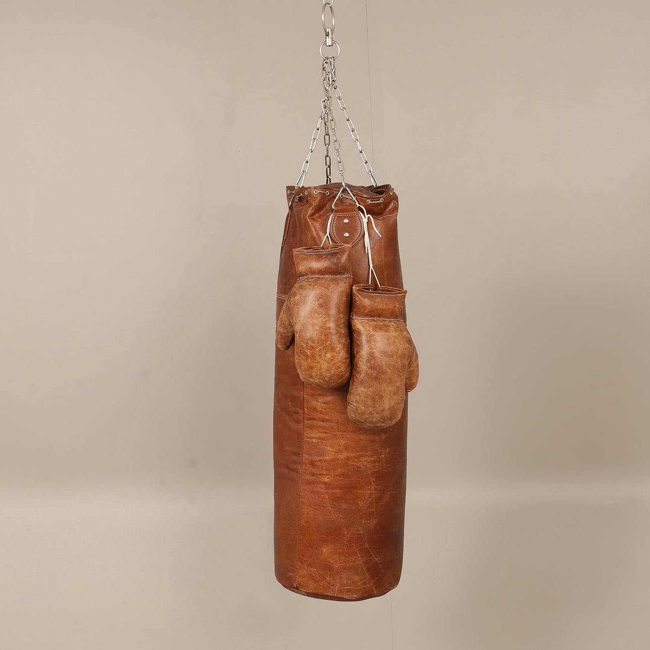 BOXING BAG WITH GLOVES.