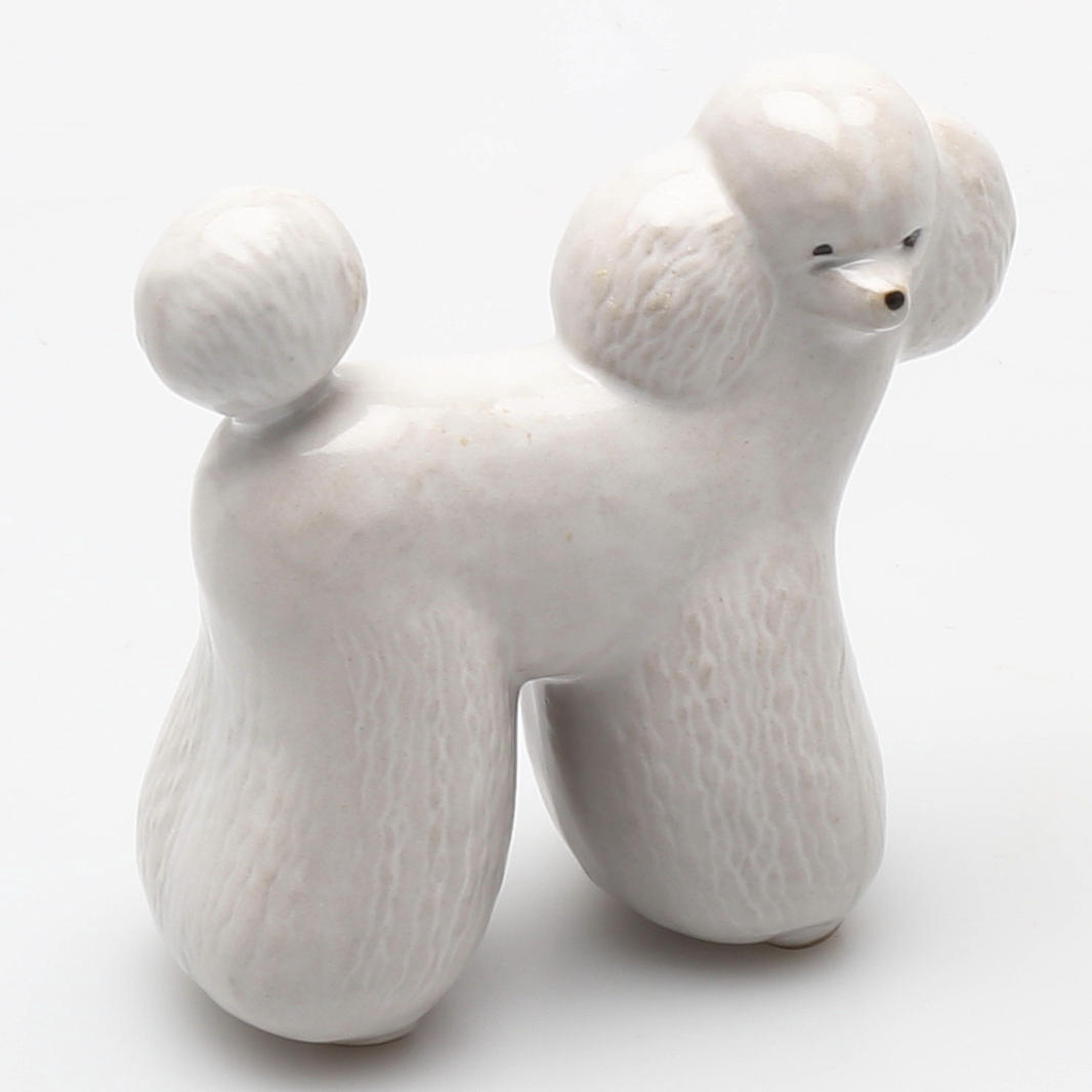 LISA LARSON. figurin, stengods, ur serien VOV för Åhlens, Pudel.