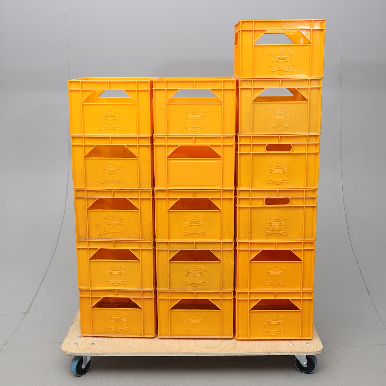 DRICKABACKAR, 16 st, plast, 1900-talets andra hälft.