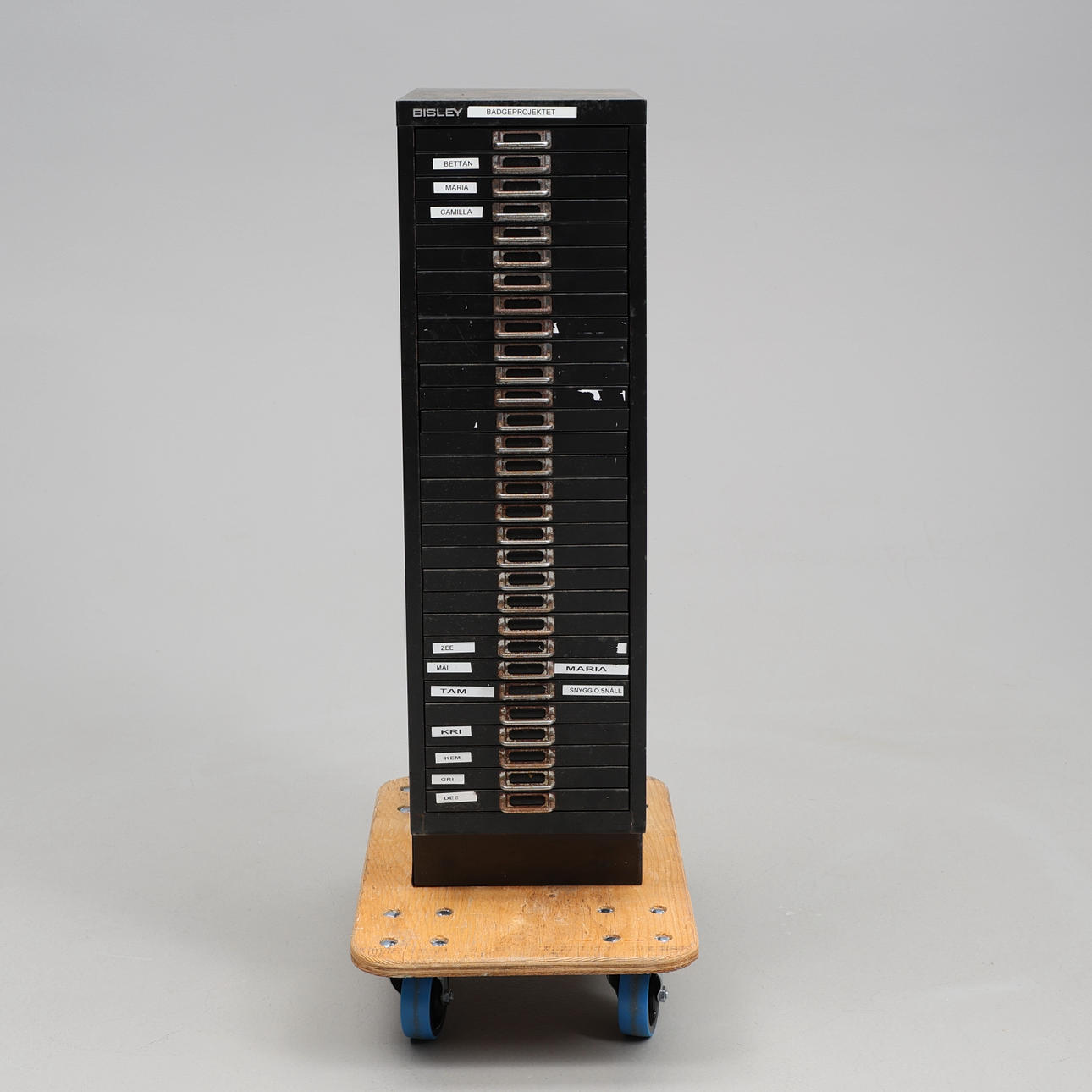 DOKUMENTSKÅP. Bisley, plåt, 1900-tal, 30-lådig.