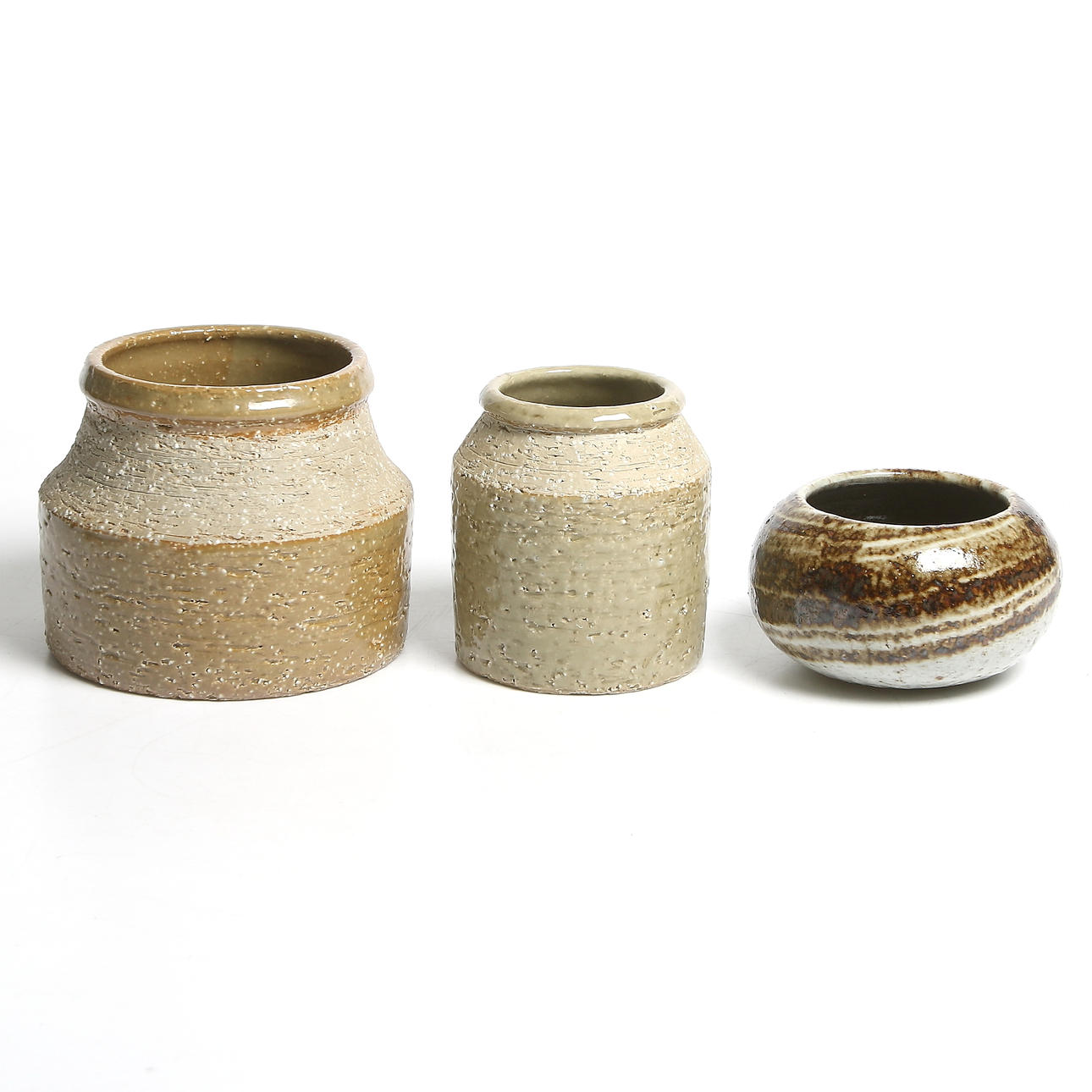 VASER, 3 st, chamotte, Hertha Bengtsson och Inger Persson, ateljégods, signerade, Rörstrand, 1900-tal.