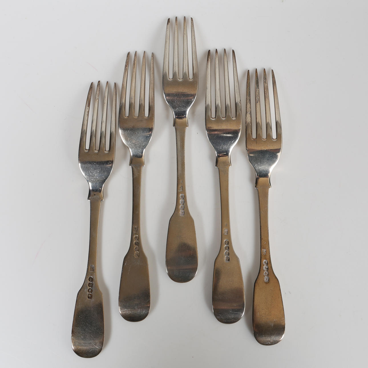 FEM WILLIAM IV SØLV BORDGAFLER (5).