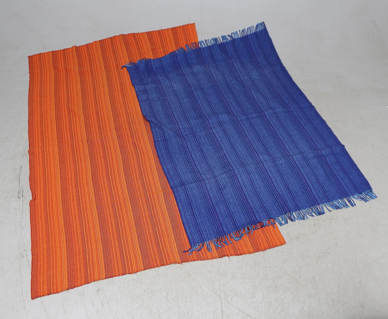 FILTAR, 2 st, ull, Viola Gråsten, Tidstrand.