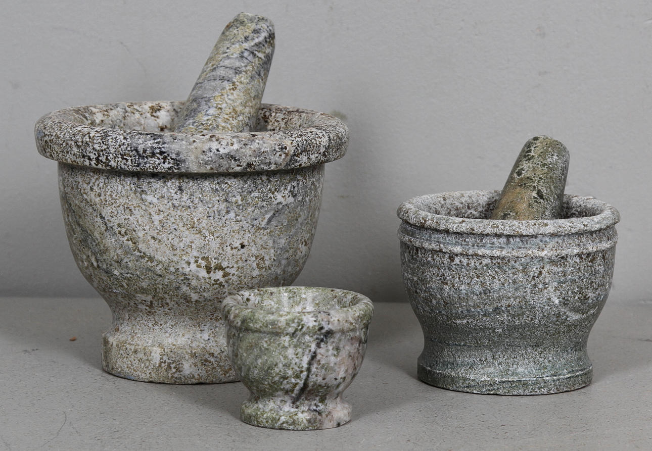 MORTLAR, 3 st, marmor, 1800/1900-tal.