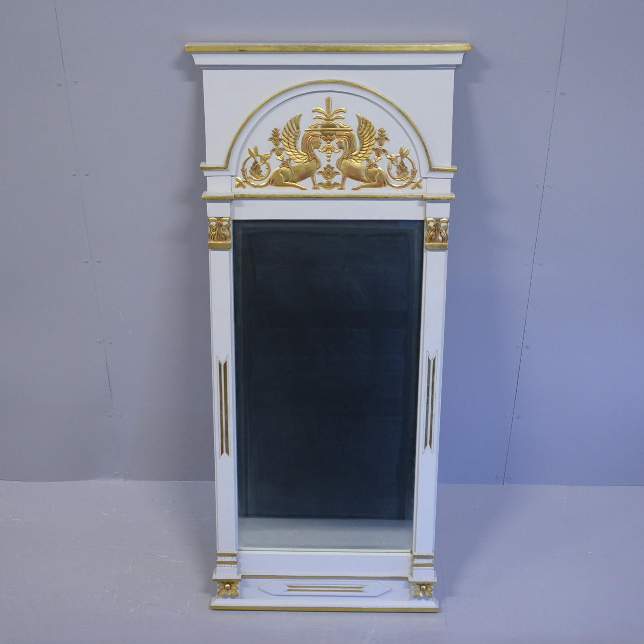 ESPEJO DE PARED. ESTILO IMPERIO.