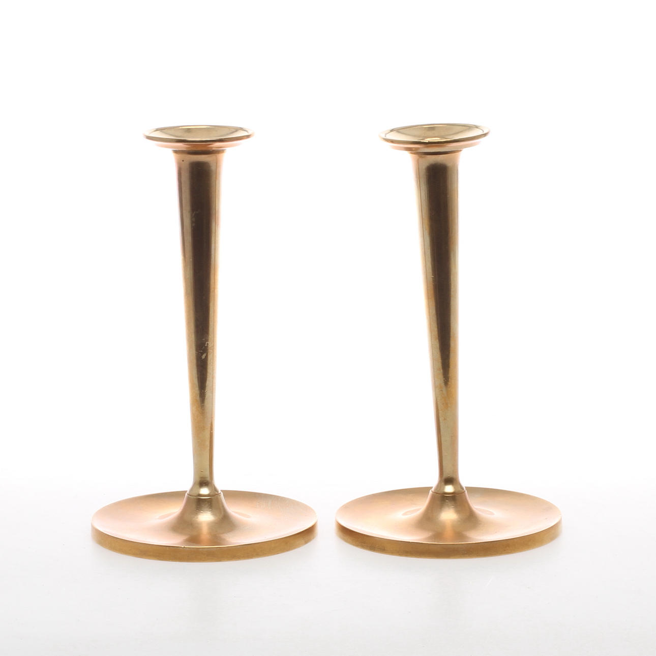 LJUSSTAKAR, ett par, mässing, Gusum Bruk 65.