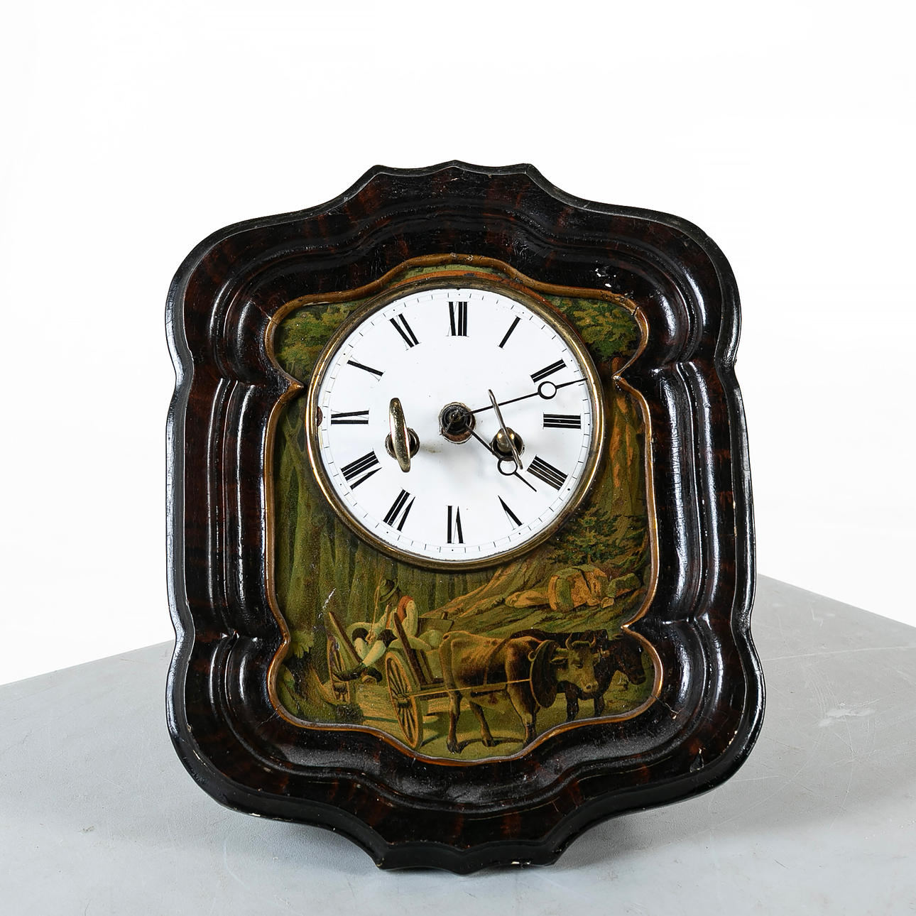 VÄGGUR, med figurscen, tidigt 1900 - tal.