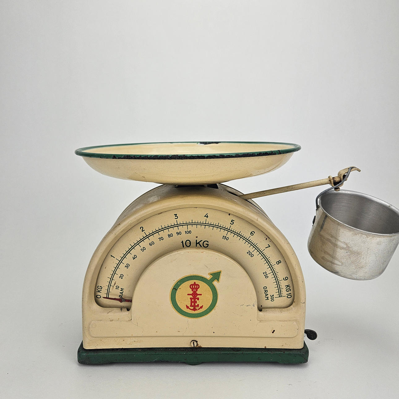 KÜCHENWAAGE, Emaille, Kockums/Eskilstuna.