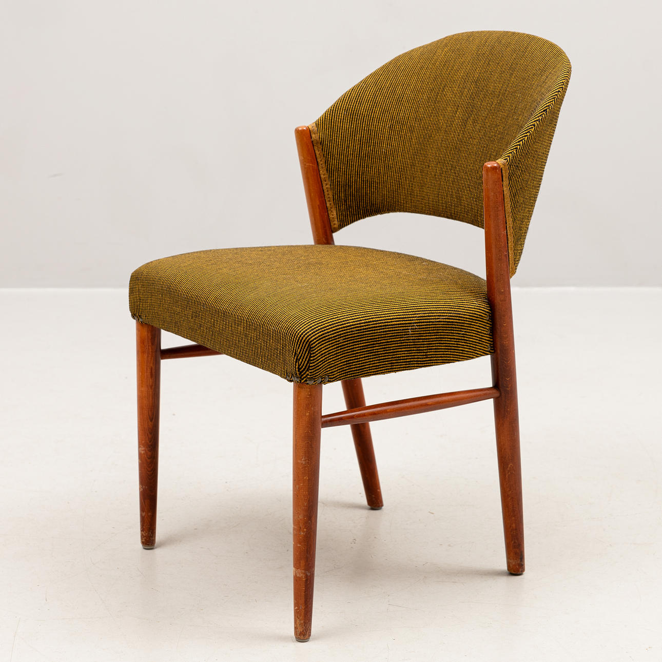 TUOLI, tiikkiä, 1950-/60-luku.