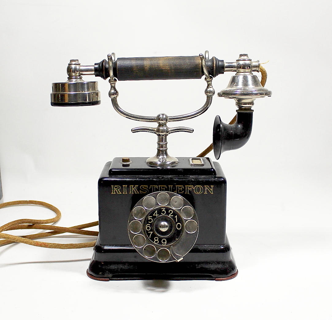 BORDSTELEFON, A B, L.M Eriksson, Stockholm 1900-talets första hälft.