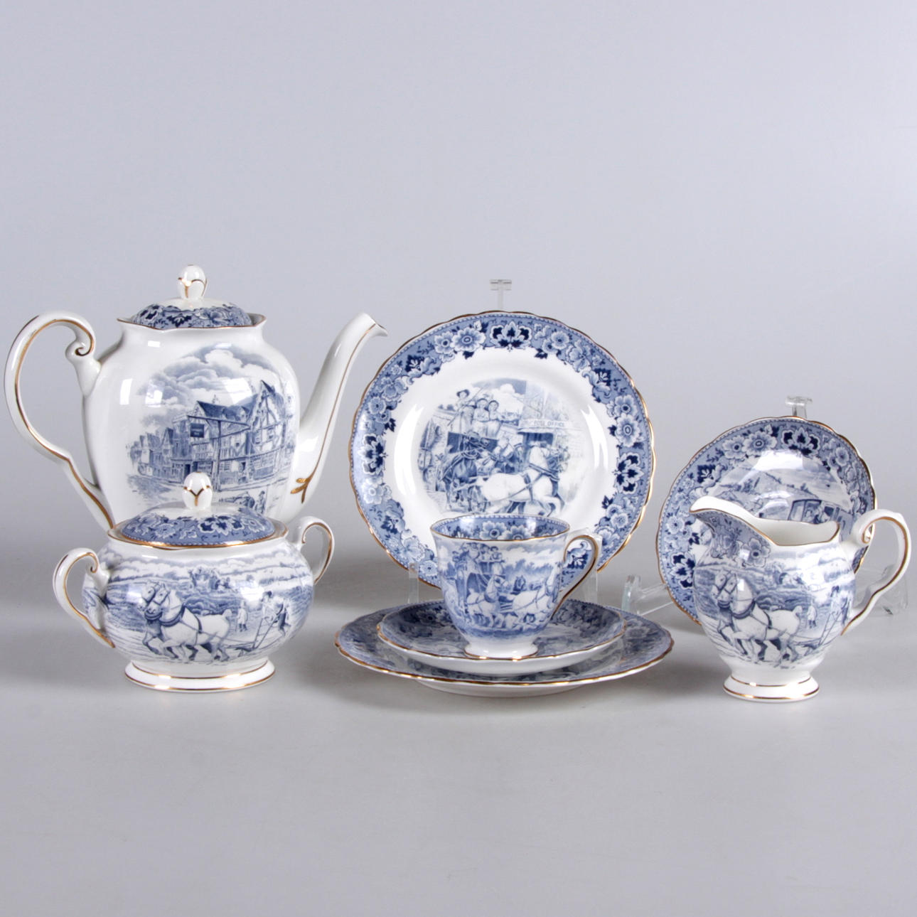 KAFFESERVIS, porslin, 39 delar, Tuscan Fine English Bone China, England, 1900-tal.