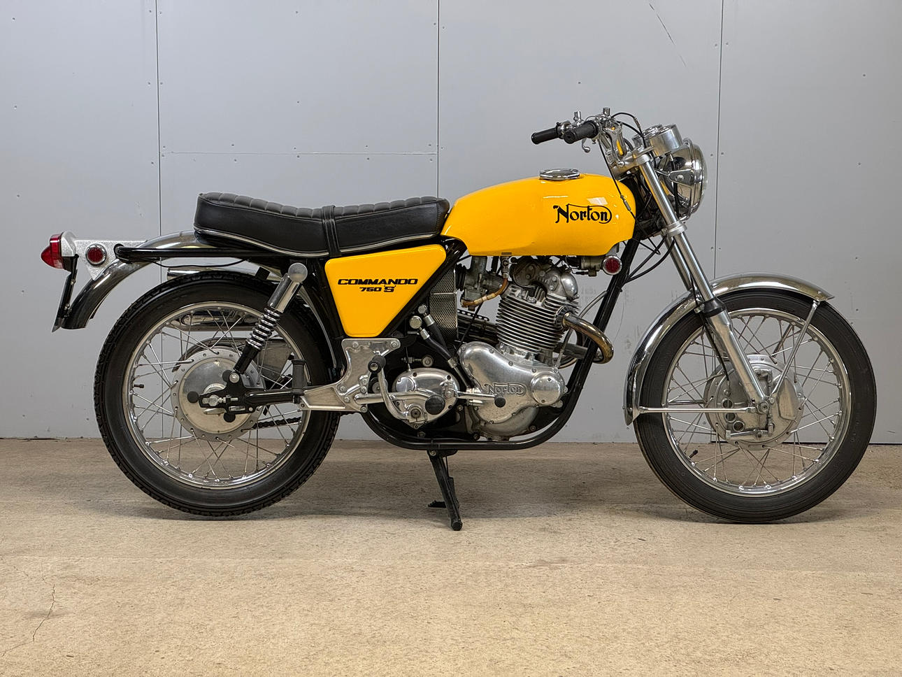 NORTON, Commado 750s, 1971, England.