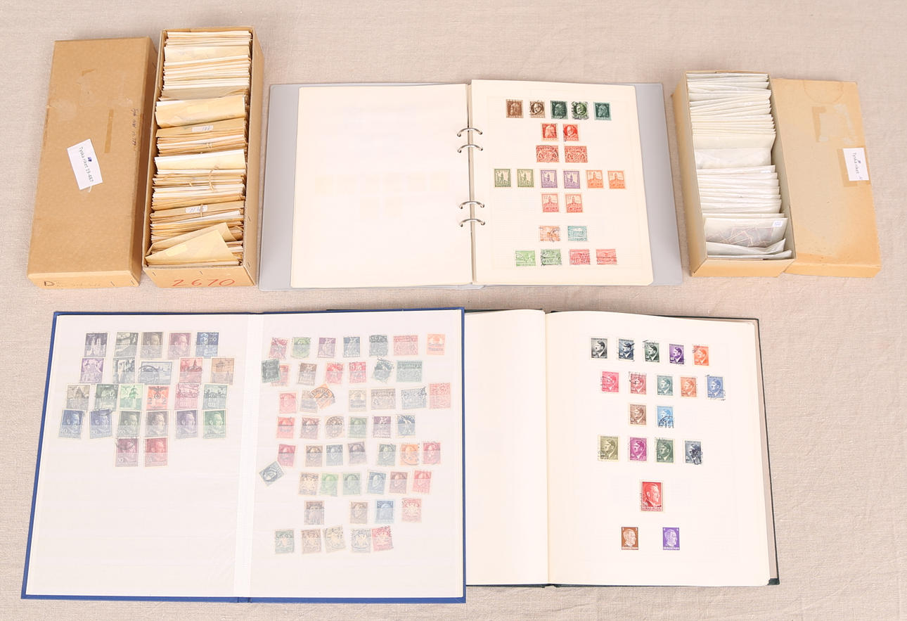 FRIMÄRKSALBUM, 3 st + FRIMÄRKSBOXAR, 2 st: tyska stämplade frimärken, 1900-tal.