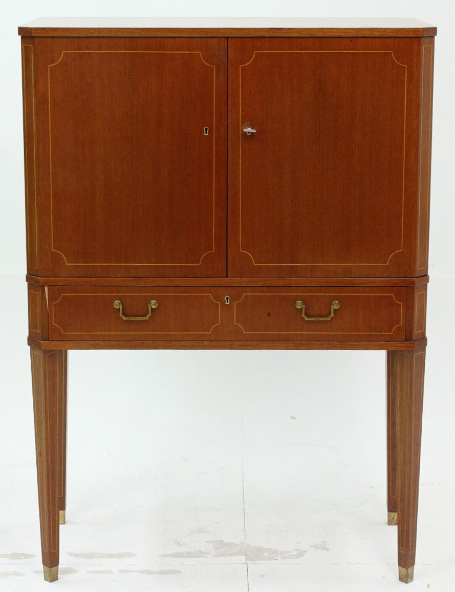 BARSKÅP, mahogny, 1900-talets mitt.