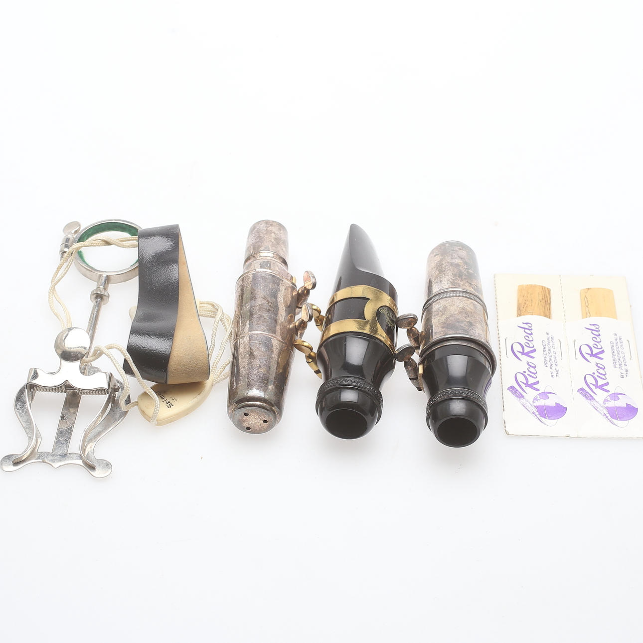 MUNSTYCKEN, 3 st, för clarinett samt tillbehör, 1900-tal.