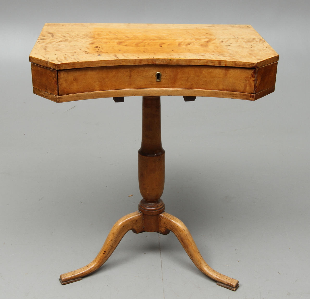 FÄLLSYBORD, biedermeier. 1800-tal.