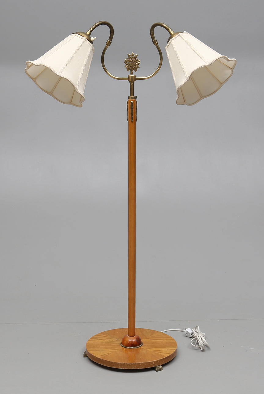 GOLVLAMPA, 1940/50-tal.