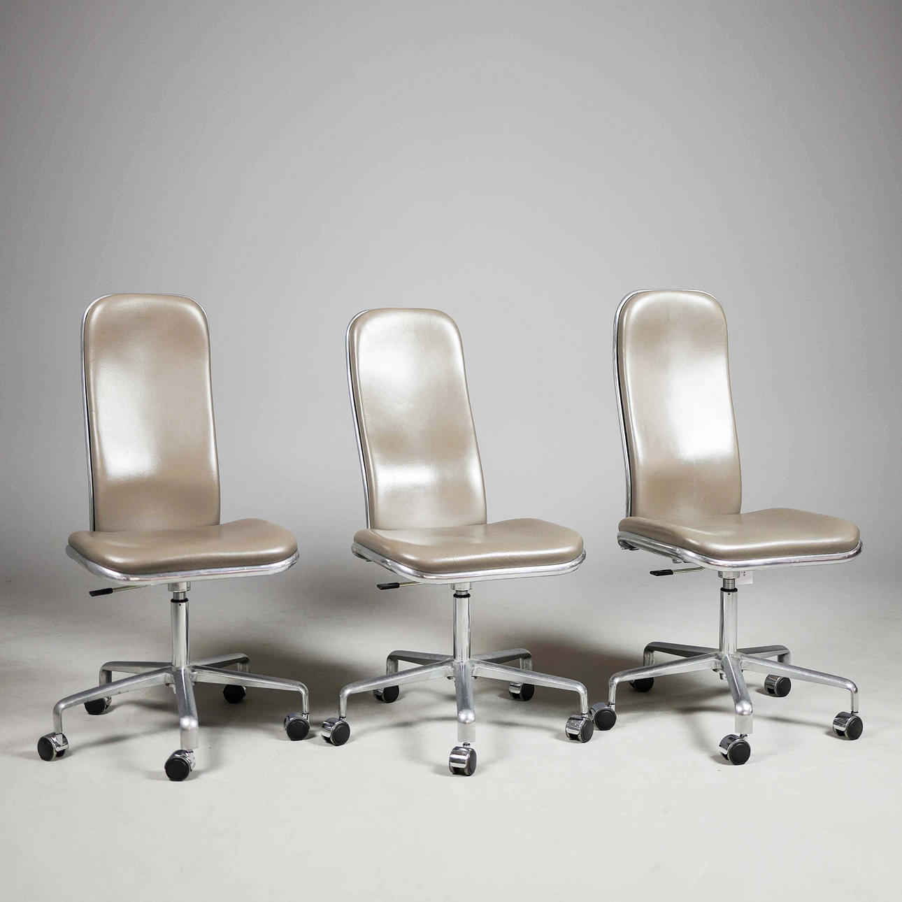 SUPPORTO TASK CHAIRS, A SET OF THREE.