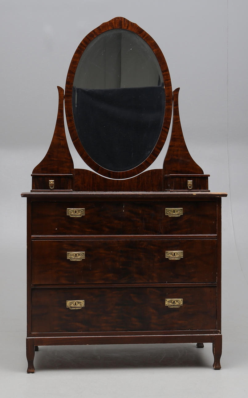 SPEGELBYRÅ, 1900-talets första del.