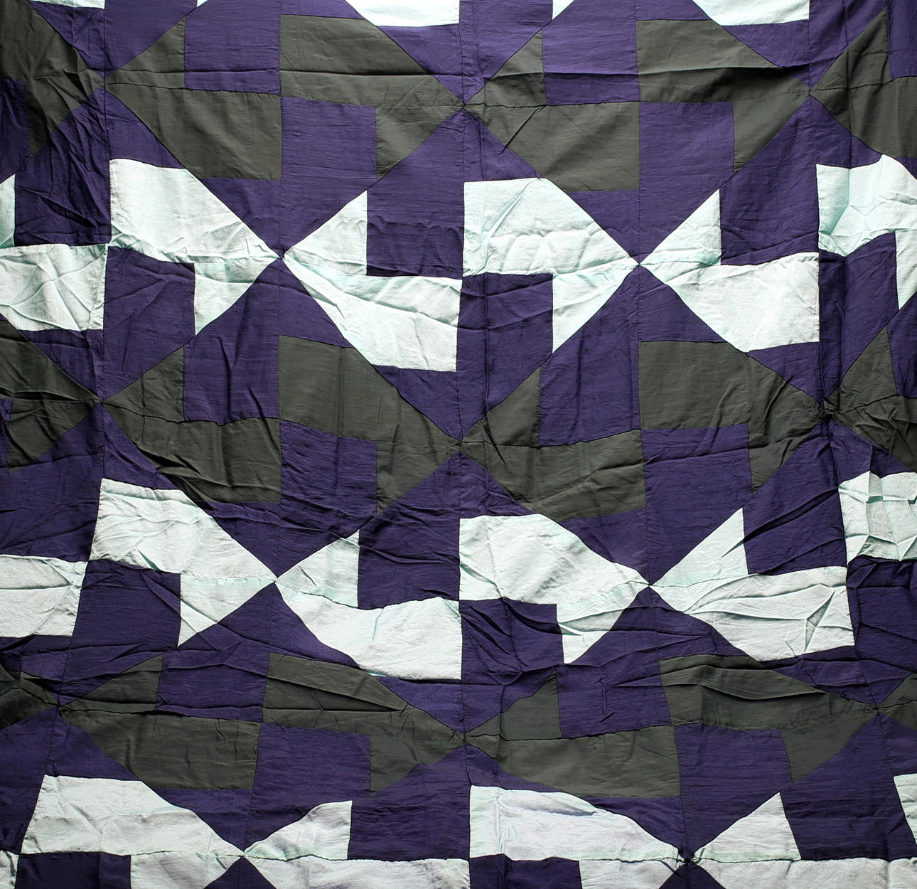 ÖVERKAST, siden/viskos, bargelloteknik, 220 x 200 cm.